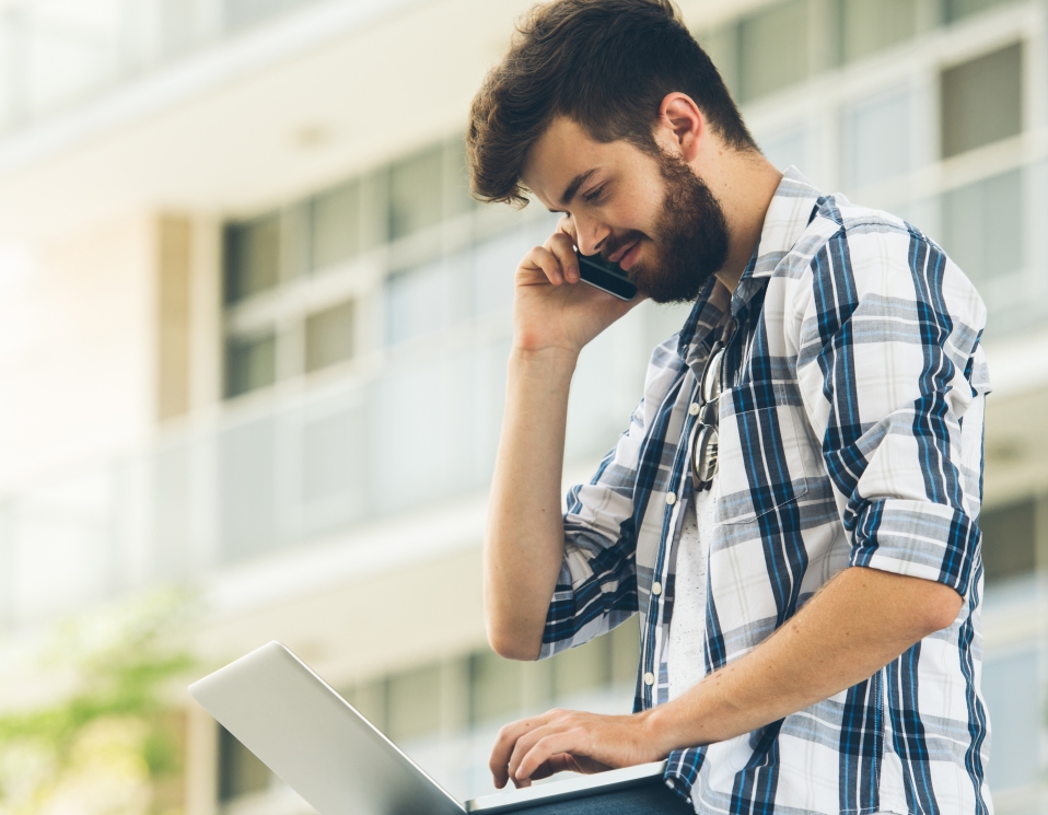 Top Things to Consider Before Enrolling in an Online MBA