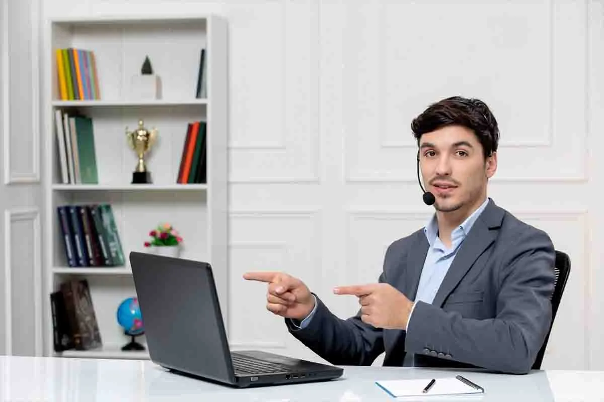 Online BCA vs Traditional BCA: Which Path Offers Better ROI for IT Careers in 2026?