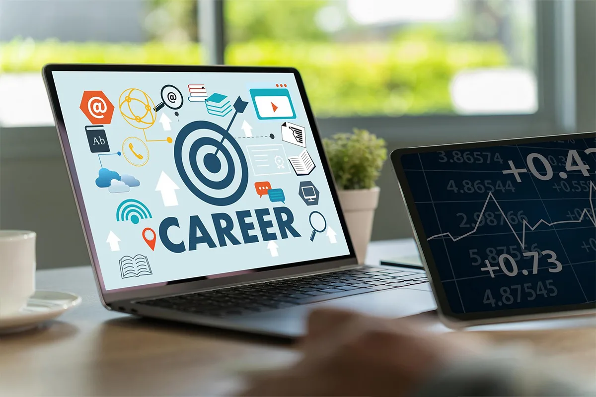How to Choose the Right Online Degree Based on Your Career Goals
